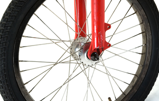 Illustration for article titled Puma Challenges Pop Culture Mags to Build Bikes with $200, Recycled Parts and Personality